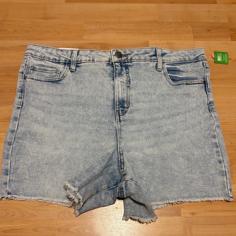 New No Boundaries Blue Distressed Jean Shorts Size 18